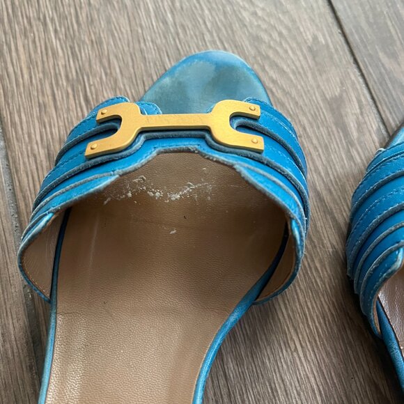 ✨Authentic✨ Hermès Pale Gold “H” Logo Low-Heel Sandals - Picture 2 of 6